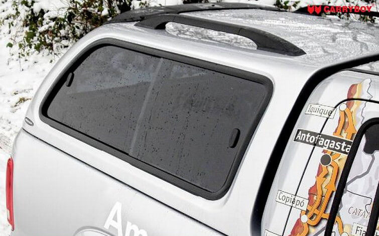 CARRYBOY Hardtop 560 mit seitlichen Schiebefenster für VW Amarok Doppelkabine Aluminium Dachreling