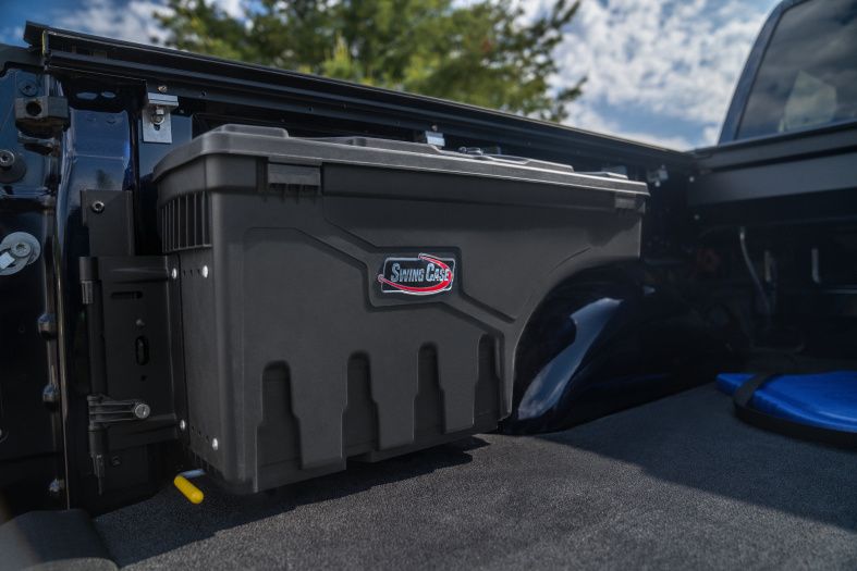 NOVISauto CARRYBOY Werkzeugbox Staubox Toolbox schwenkbar für Pickup Ladefläche Isuzu D-Max 2012-2020 Cargo Management