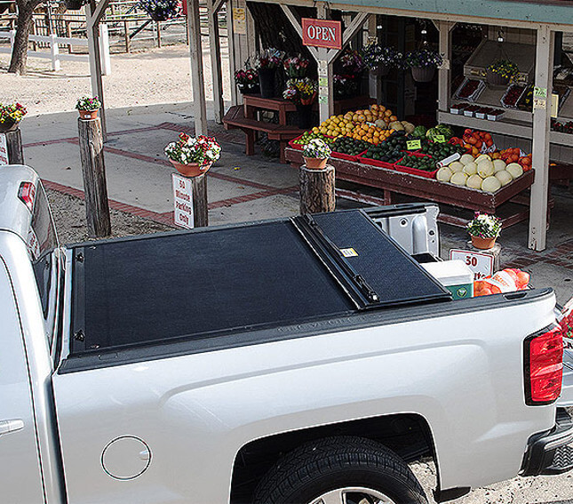 Ford Ranger Doppelkabine Laderaumabdeckung Fest zum Falten | VP mit Plane - sicher verschließbar NOVISauto Laderaumabdeckung VP - Fest zum Falten - BKFRD12