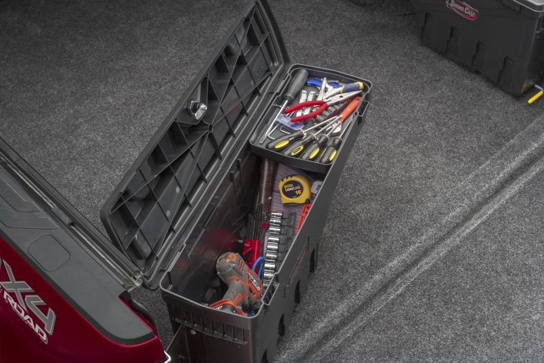 NOVISauto CARRYBOY Toolbox Staubox Werkzeugbox schwenkbar RAM1500 2019+ DT einfacher Einbau viel Platz belastbar bis 32kg