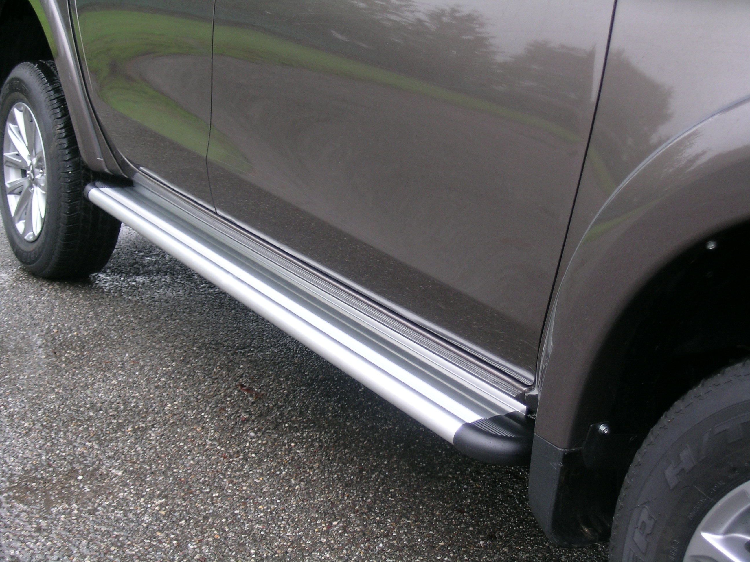 NOVISAuto Trittbretter Modell S50A-MND